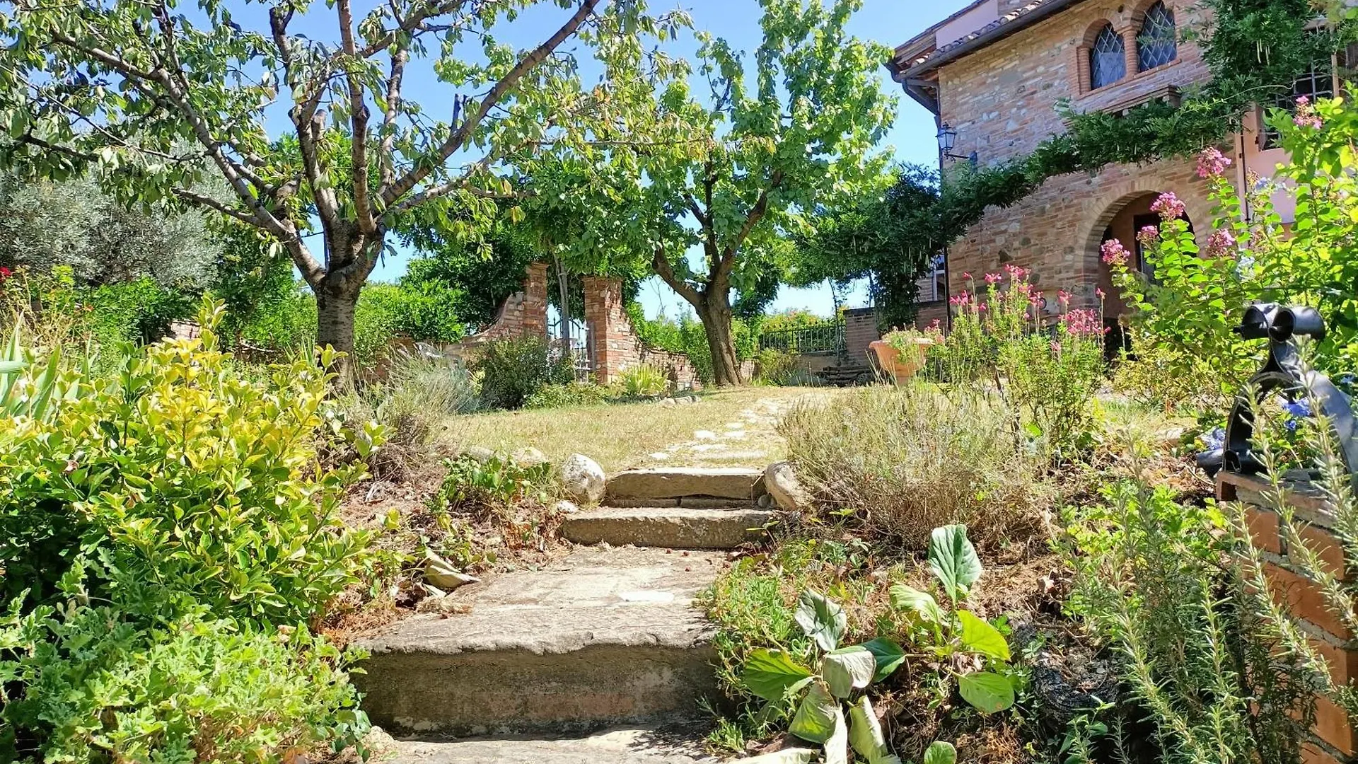 B&B Il Poggetto 몬테스페르톨리